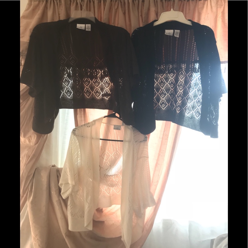❗️Sold❗️3x Jacklyn Smith knit Shrugs